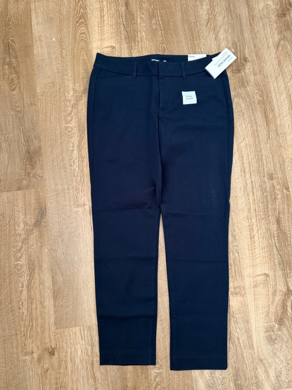 Old Navy Classic Navy Straight-Leg Pixie Ankle Leg Pants